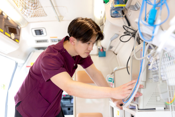 ナースマンが輝く職場！男性看護師ならではのやりがいの画像