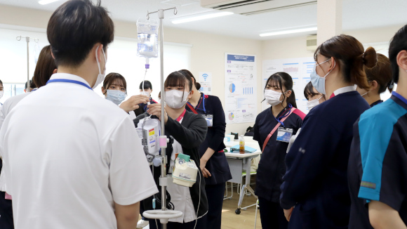 研修の様子:ME機器の取り扱い