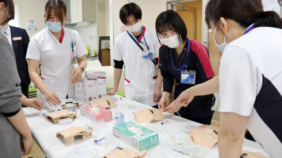 研修の様子：与薬の技術