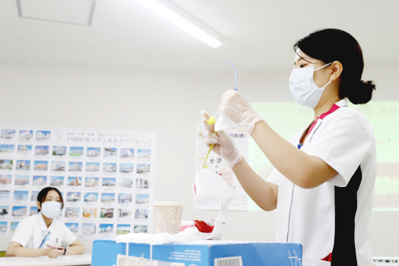 認定看護師の活動の様子：摂食嚥下障害看護