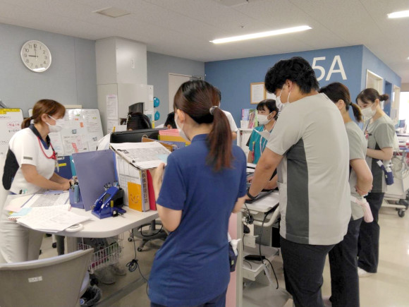 多職種カンファレンスの様子をご紹介の画像