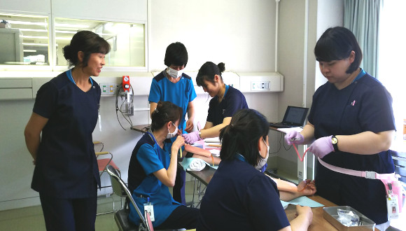 新人実技研修:採血