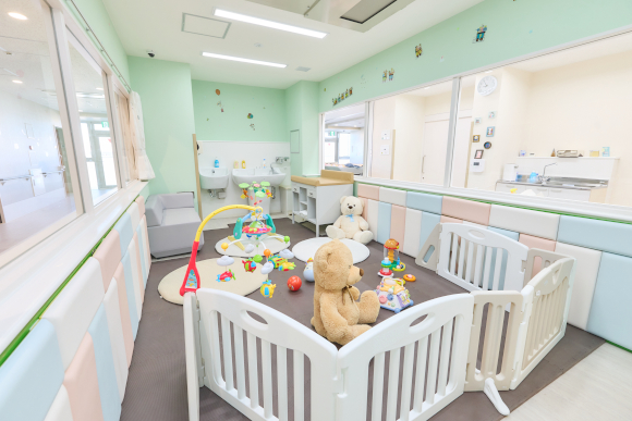 周産期棟のきれいなプレイルームです！