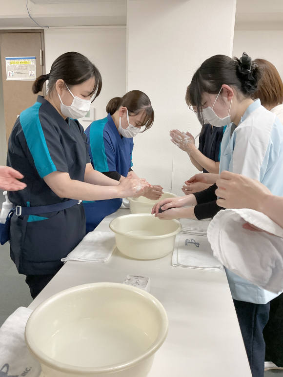 新人スキンケア研修