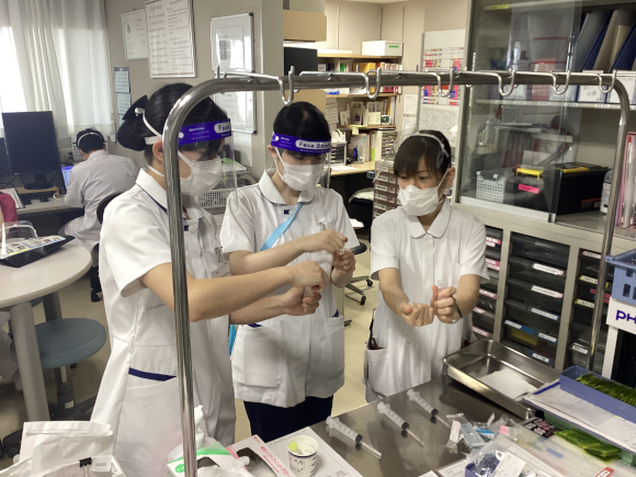 病棟での指導の様子