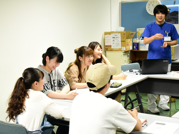 看護師になりたい学生を応援します！「奨学生会議」の画像