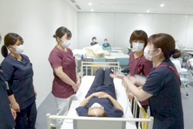新人看護師の成長をみんなでサポートの画像