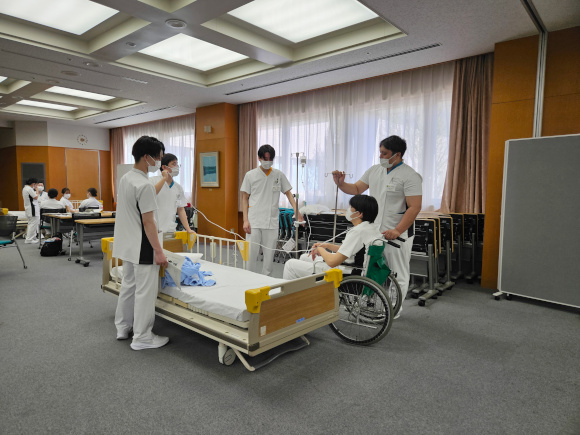 新人看護師の1年間の画像