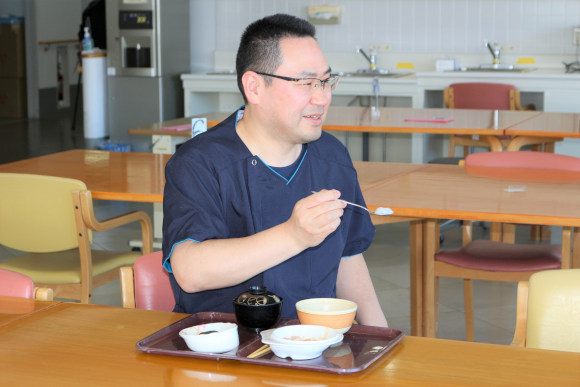 摂食・嚥下障害看護認定看護師の画像