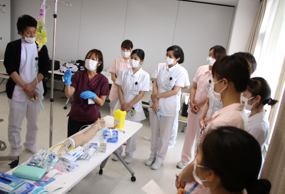 新人研修の雰囲気を写真でご紹介しますの画像