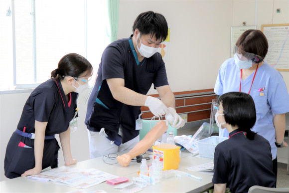 臨地実習が少ない看護学生に考慮した新人研修の画像