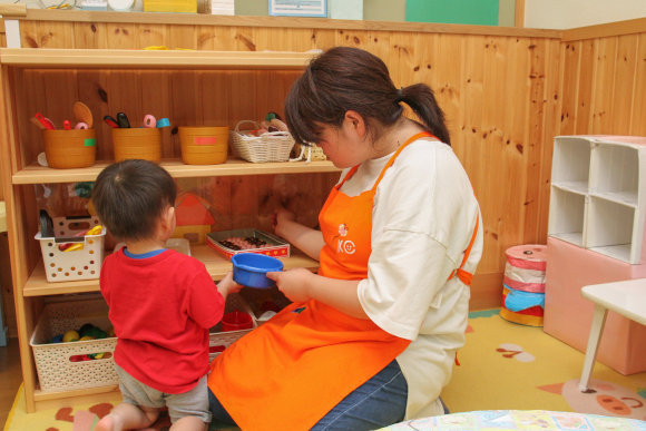 子育てには欠かせない院内保育所の画像