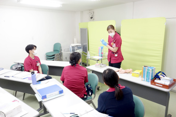新人教育は「カルガモ教育」?!の画像