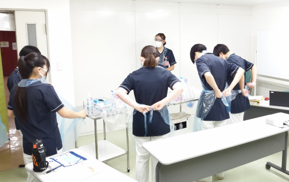 ～高校生インターンシップの様子～の画像