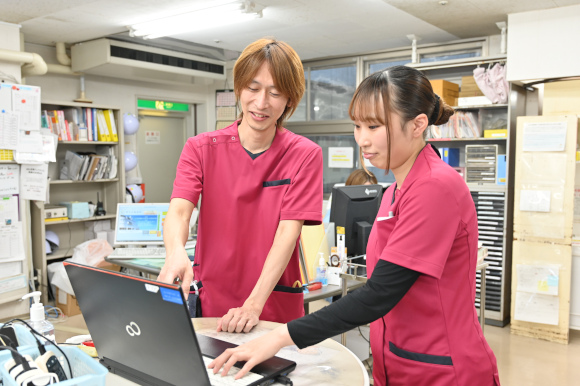 厚木佐藤病院の先輩看護師インタビュー