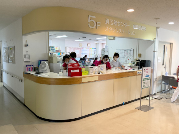 多くのスタッフで提供するチーム医療の画像