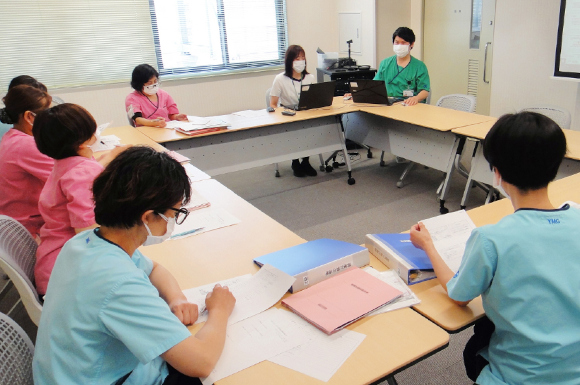 看護部教育委員会の様子