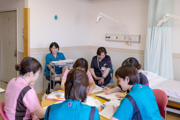 生涯にわたる継続教育で自律を支援の画像