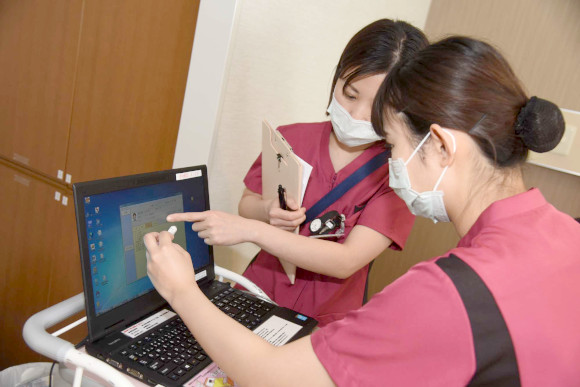 総合東京病院版のキャリアラダーで成長をサポートします！