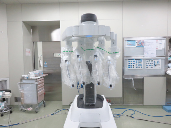 内視鏡手術用支援機器（ダヴィンチ）