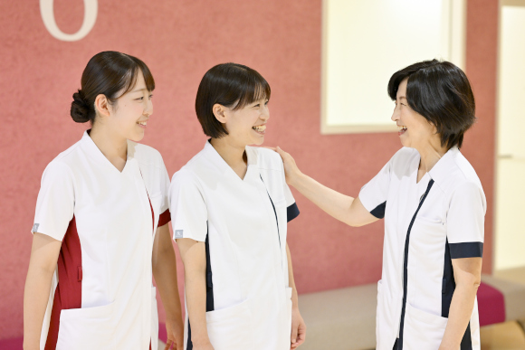 新築移転したきれいな病院ですの画像