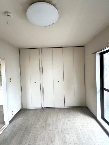 大きな収納でお部屋をきれいに保てます☆