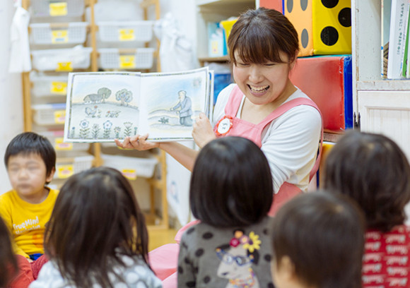 24時間対応の院内保育室の画像