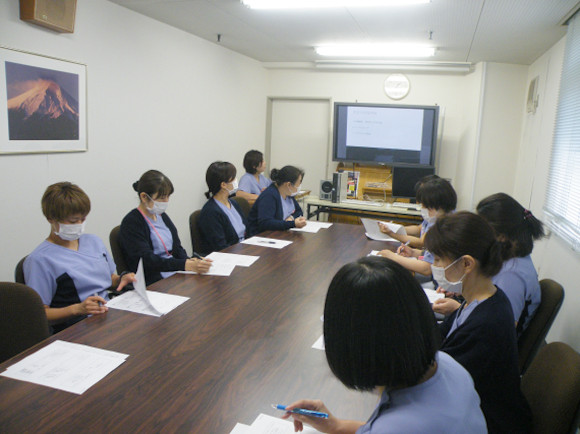 院内勉強会・院外研修の画像