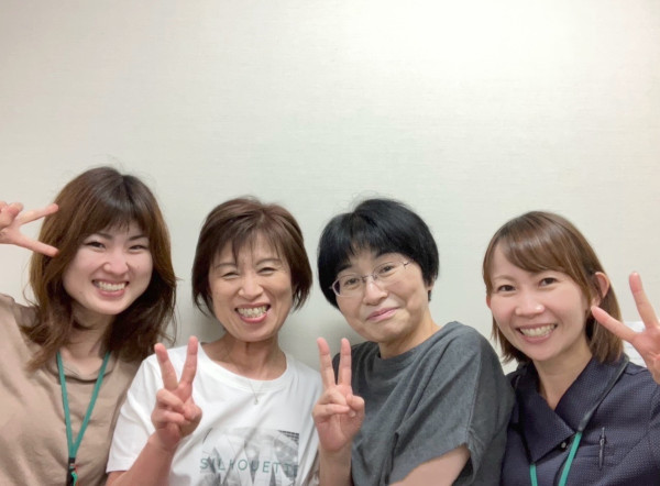 奨学金担当者